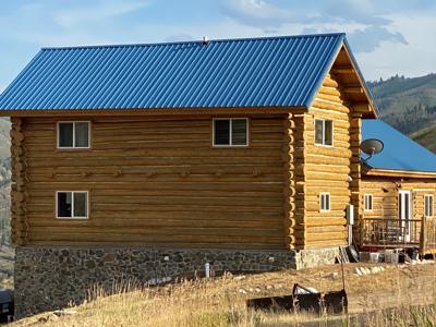 Montana Log Home! - image 10