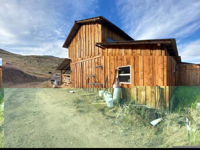 Montana Log Home! - image 37