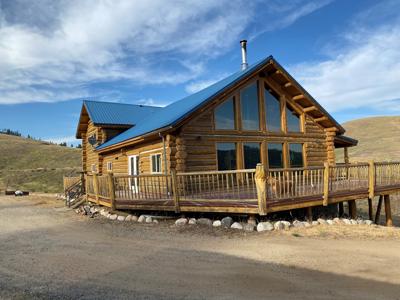 Montana Log Home! - image 9