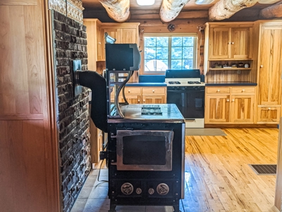 Off Grid Log Cabin for sale Grangeville, Idaho 83530 - image 2