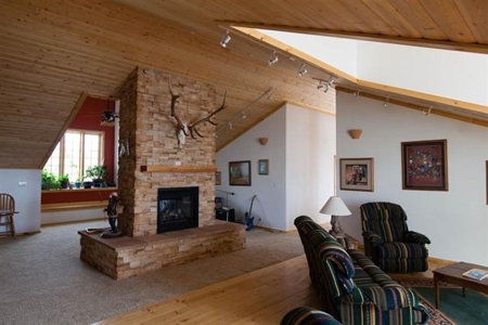 Northern NM Custom, Luxury Home for Sale on El Vado Lake - image 9