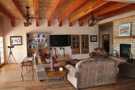Northern NM Custom, Luxury Home for Sale on El Vado Lake - image 4