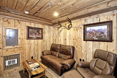 Outfitters Compound Equine Facility VRBO Bed & Breakfast - image 42
