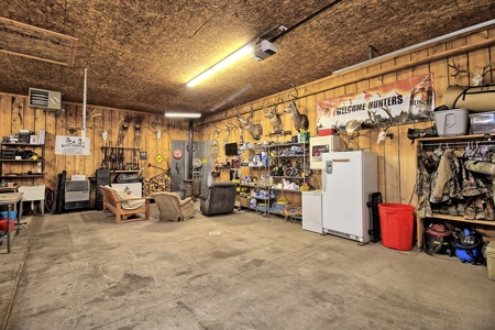 Outfitters Compound Equine Facility VRBO Bed & Breakfast - image 47