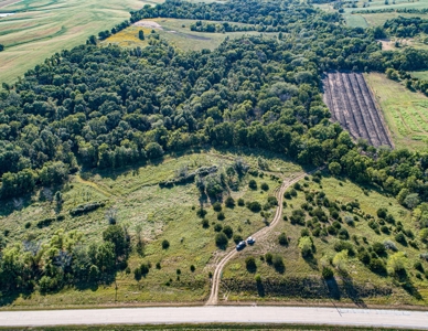 Premium Hunting in Wayne County Iowa - image 3