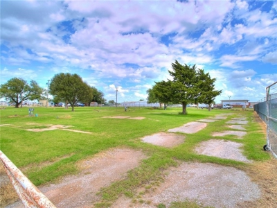 1924 E Historic Highway 66, El Reno OK - image 2