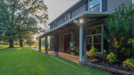 Country Home For Sale In Hallsville! - image 36