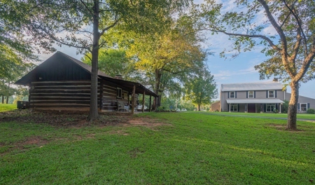 Country Home For Sale In Hallsville! - image 15