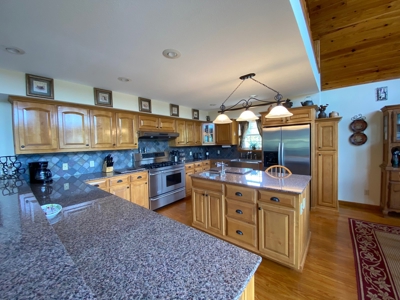 Hunting & Cattle Ranch For Sale In Eureka Springs Arkansas - image 10