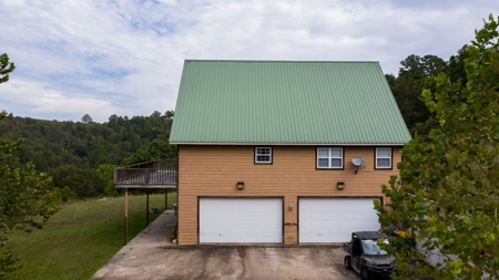 Hunting & Cattle Ranch For Sale In Eureka Springs Arkansas - image 32