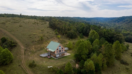 Hunting & Cattle Ranch For Sale In Eureka Springs Arkansas - image 27