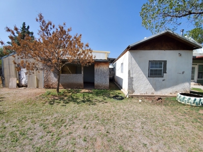 Large Home In Alpine - image 45