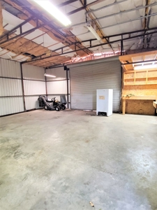 Large Home In Alpine - image 8