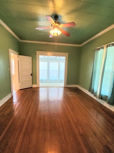 Large Home In Alpine - image 20
