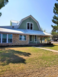 Large Home In Alpine - image 3