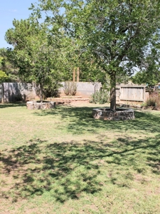 Large Home In Alpine - image 43