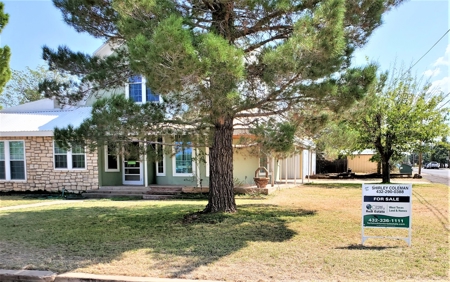 Large Home In Alpine - image 49