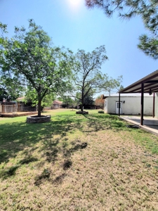 Large Home In Alpine - image 44