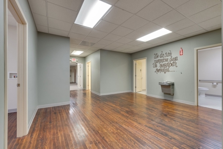 Commercial Property for Sale in Hohenwald, Tennessee - image 21