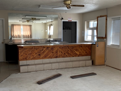 Commercial Building, Restaurant/Bar, Office, retail, Aptmnts - image 12