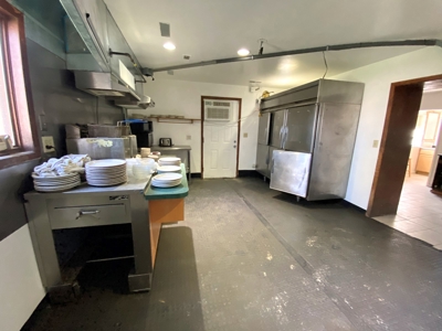 Commercial Building, Restaurant/Bar, Office, retail, Aptmnts - image 28