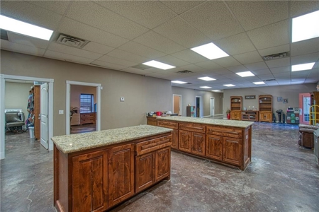 12020 OK-30 HWY, Erick OK - image 23
