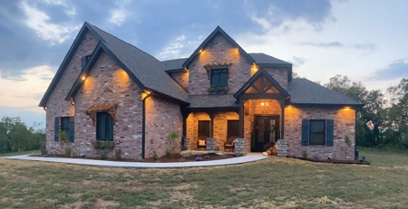 Stunning Country Home in West Plains, MO - image 1