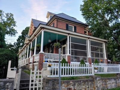 Potential Bed and Breakfast for Sale in Christiansburg VA! - image 4