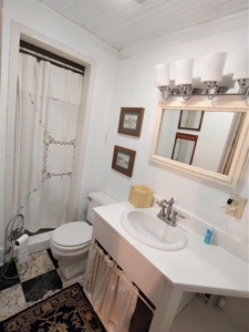 Potential Bed and Breakfast for Sale in Christiansburg VA! - image 27