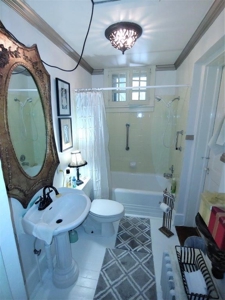 Potential Bed and Breakfast for Sale in Christiansburg VA! - image 45