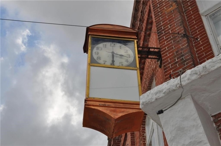 Beautiful, Well Cared For Historic Building in Rural Town - image 2