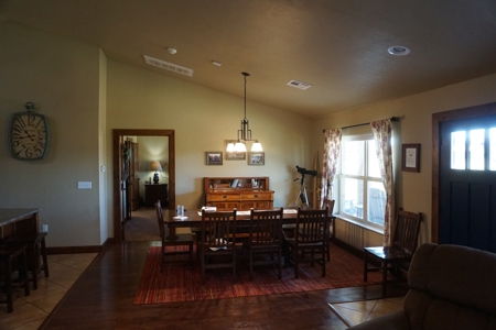 Exceptional Sustainable Family Farm, Central Oklahoma - image 7