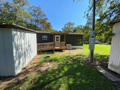 Home at Lake O' The Pines, Marion County, Avinger, Texas - image 2