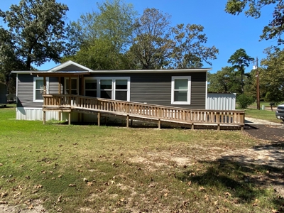 Home at Lake O' The Pines, Marion County, Avinger, Texas - image 10