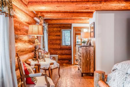 Montana Luxury Log Homes For Sale - image 11