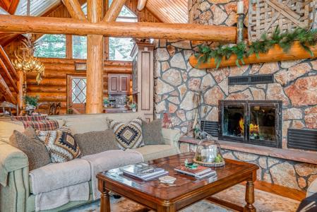 Montana Luxury Log Homes For Sale - image 21