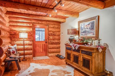 Montana Luxury Log Homes For Sale - image 6