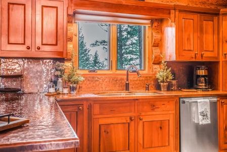 Montana Luxury Log Homes For Sale - image 31