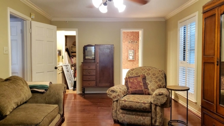 Waterfront Home For Sale Lake Palestine, 2-Story W/ Elevator - image 21