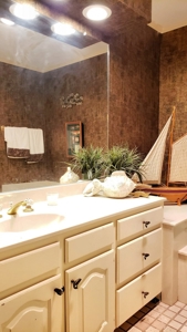 Waterfront Home For Sale Lake Palestine, 2-Story W/ Elevator - image 22