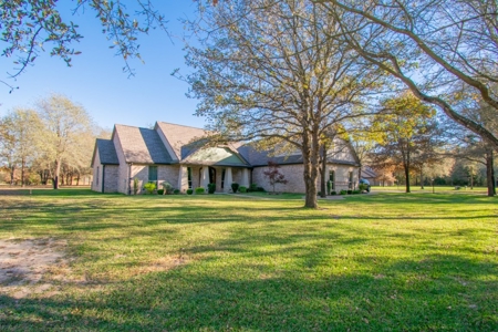 Custom Built Home On Golf Course With Acreage - image 26