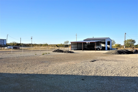 Commercial Warehouse Building For Sale in Pecos County, TX - image 38