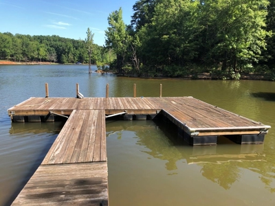Enchanting Escape At Westview on Kerr Lake, VA - image 2