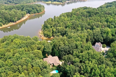 Enchanting Escape At Westview on Kerr Lake, VA - image 35