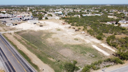 Carrizo Springs Industrial Yard For Sale- On Highway 83! - image 14