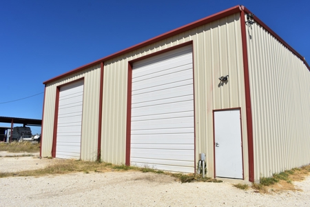 Carrizo Springs Industrial Yard For Sale- On Highway 83! - image 2