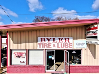 Commercial Building for sale on a Major Highway - image 1