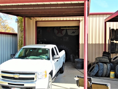 Commercial Building for sale on a Major Highway - image 9