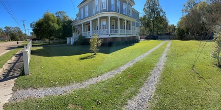Victorian Home For Sale Crystal Springs Copiah County MS - image 2