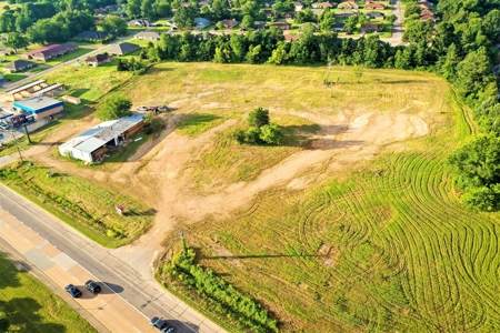 Prime Commercial Development Land For Sale Paris Texas - image 1